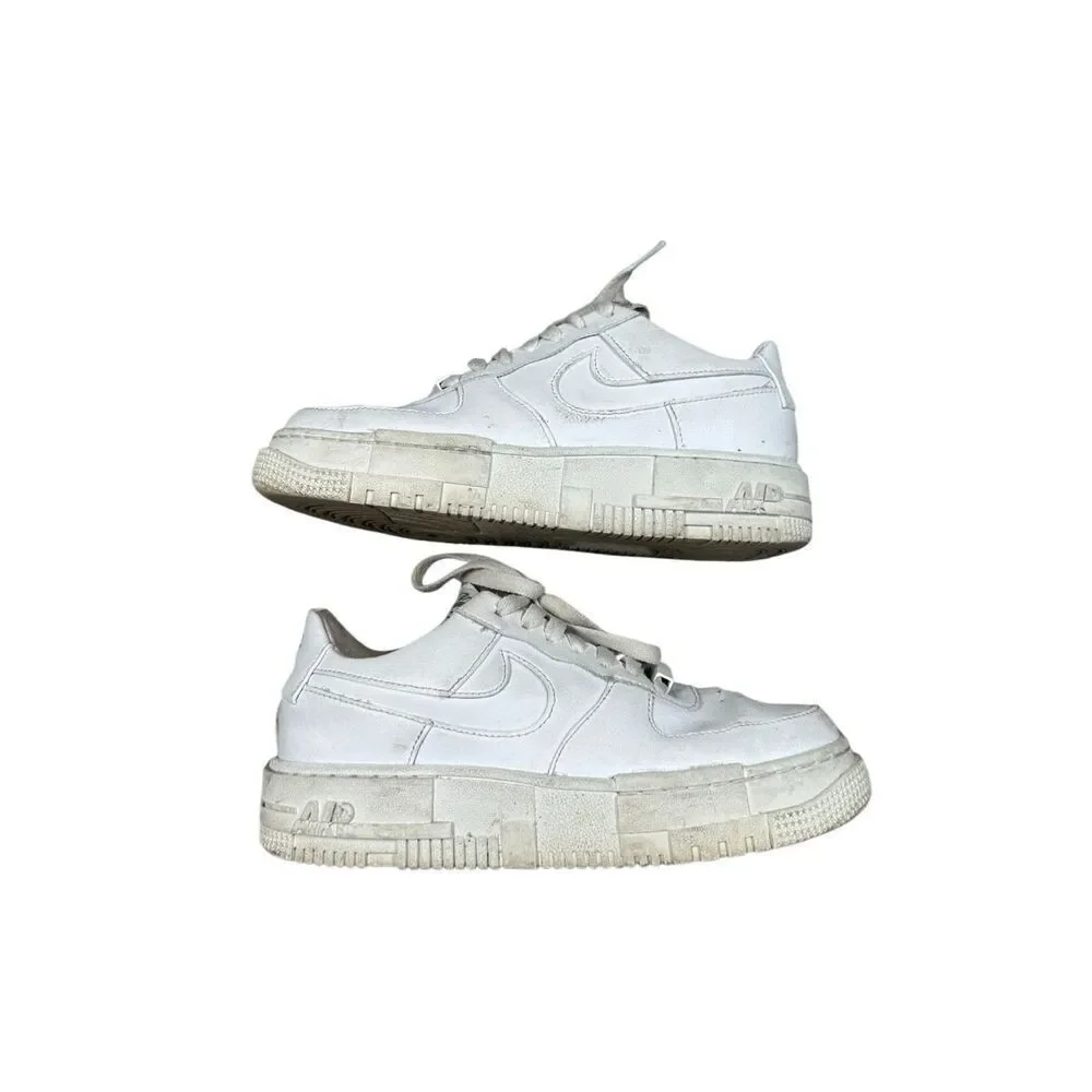 Nike Air Force 1 Low Pixel White Women’s 7 Chunky Sneakers Low Top Platform